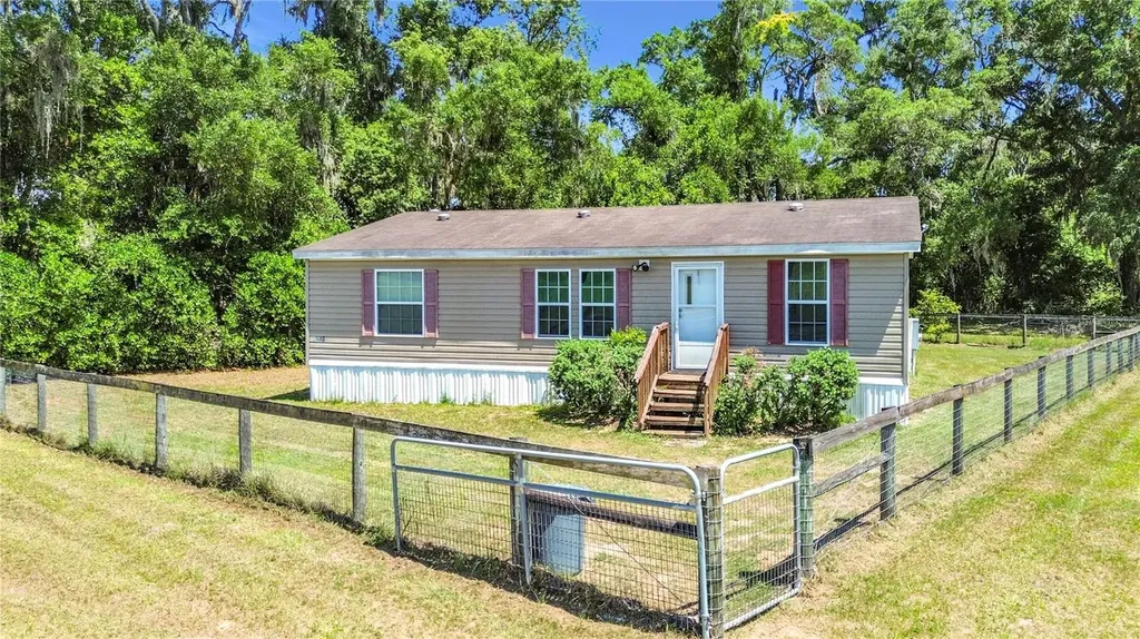 20540 SW 5th Place Dunnellon FL 34431