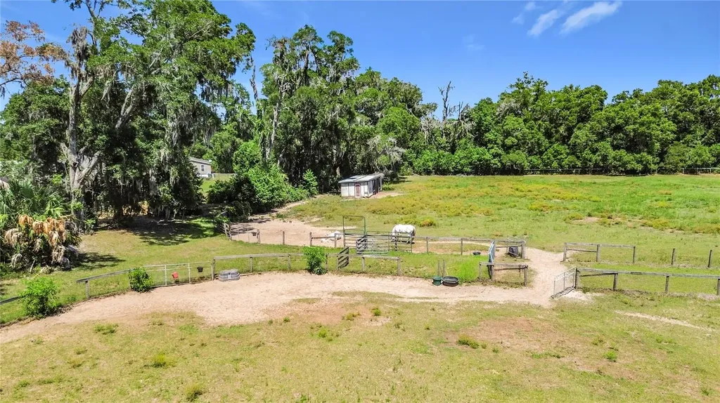 20540 SW 5th Place Dunnellon FL 34431