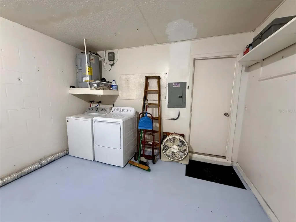 6775 Armand Place N Pinellas Park FL 33781