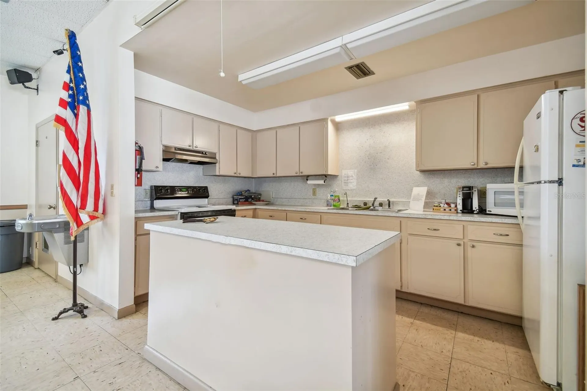 6775 Armand Place N Pinellas Park FL 33781