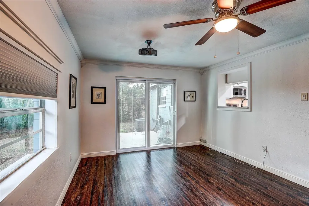 10914 N 22nd Street Tampa FL 33612