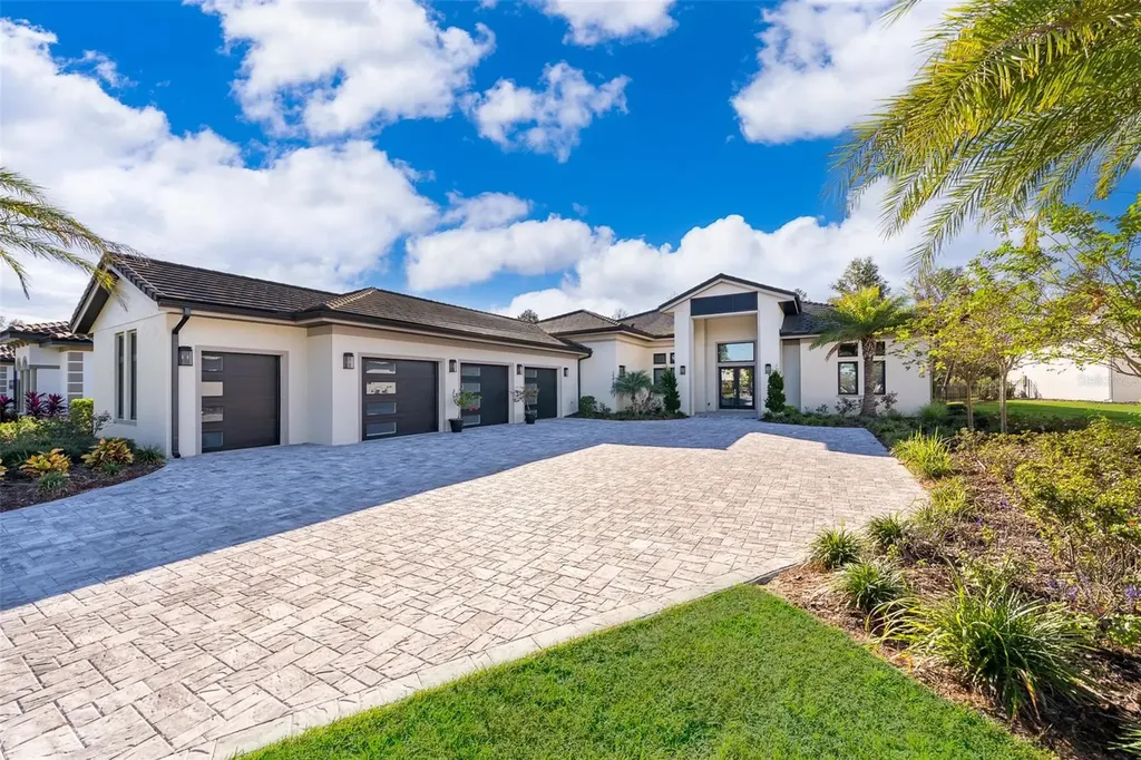 15144 Pendio Drive Bella Collina FL 34756
