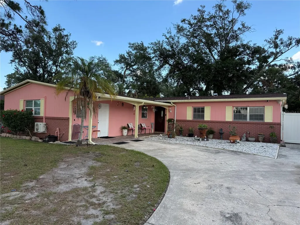 6019 Rosewood Drive Tampa FL 33615