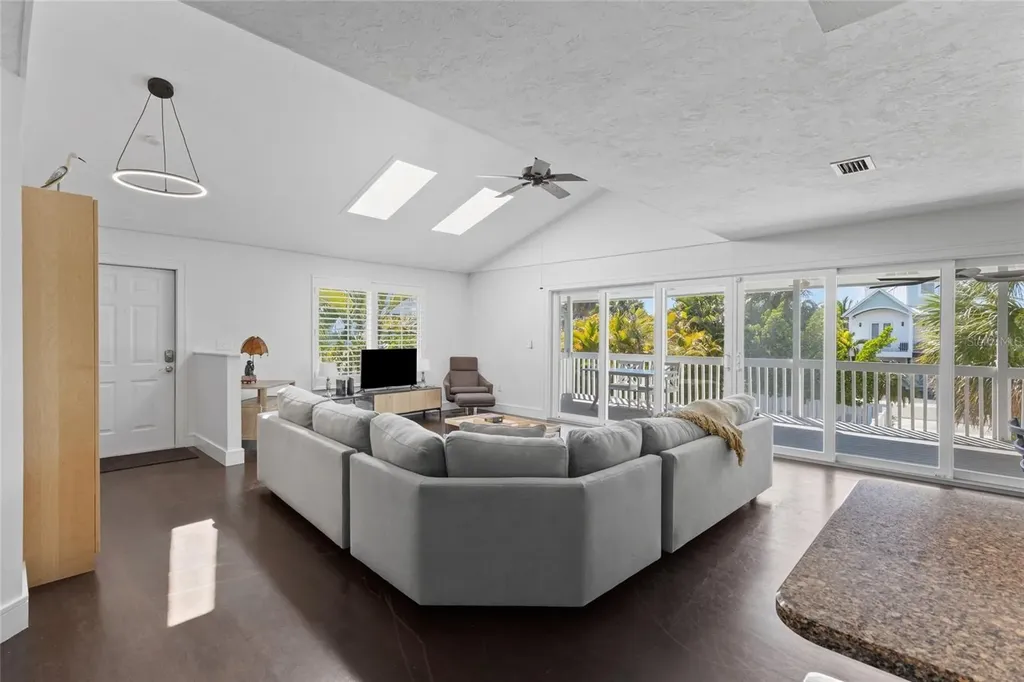 315 Spring Avenue Anna Maria FL 34216