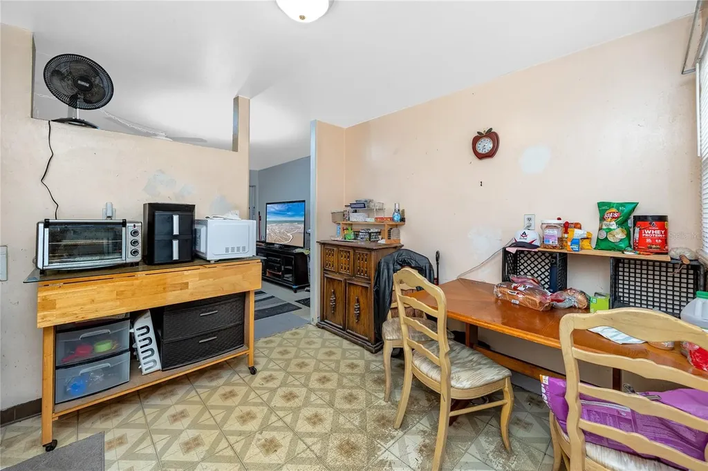 122 Wertz Drive Largo FL 33771