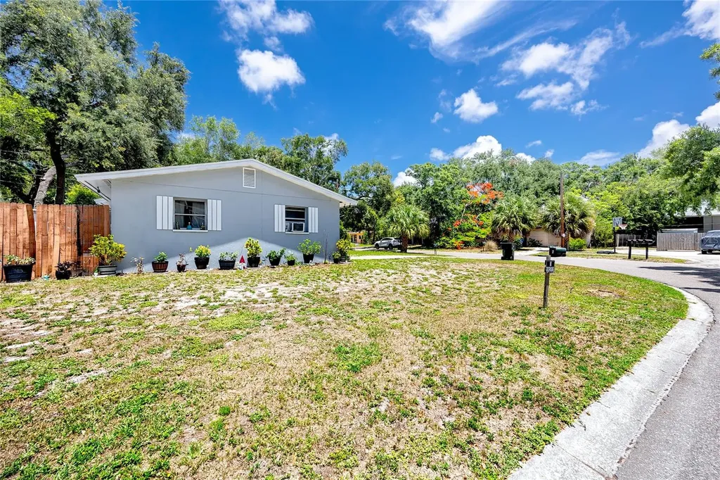 122 Wertz Drive Largo FL 33771