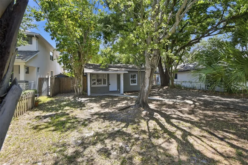 6014 S 6th Street Tampa FL 33611