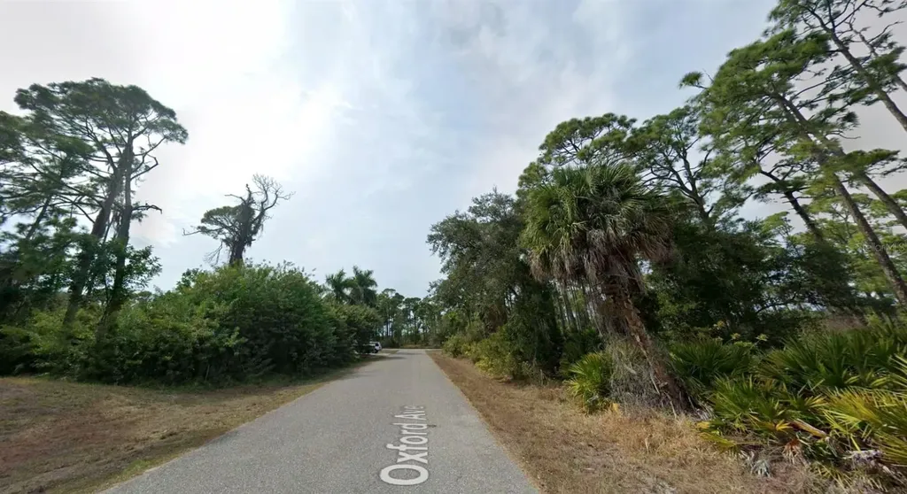 18334 Oxford Avenue Port Charlotte FL 33948