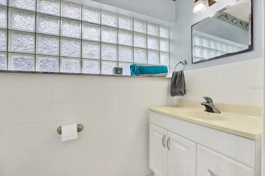 9042 Breland Drive Tampa FL 33626