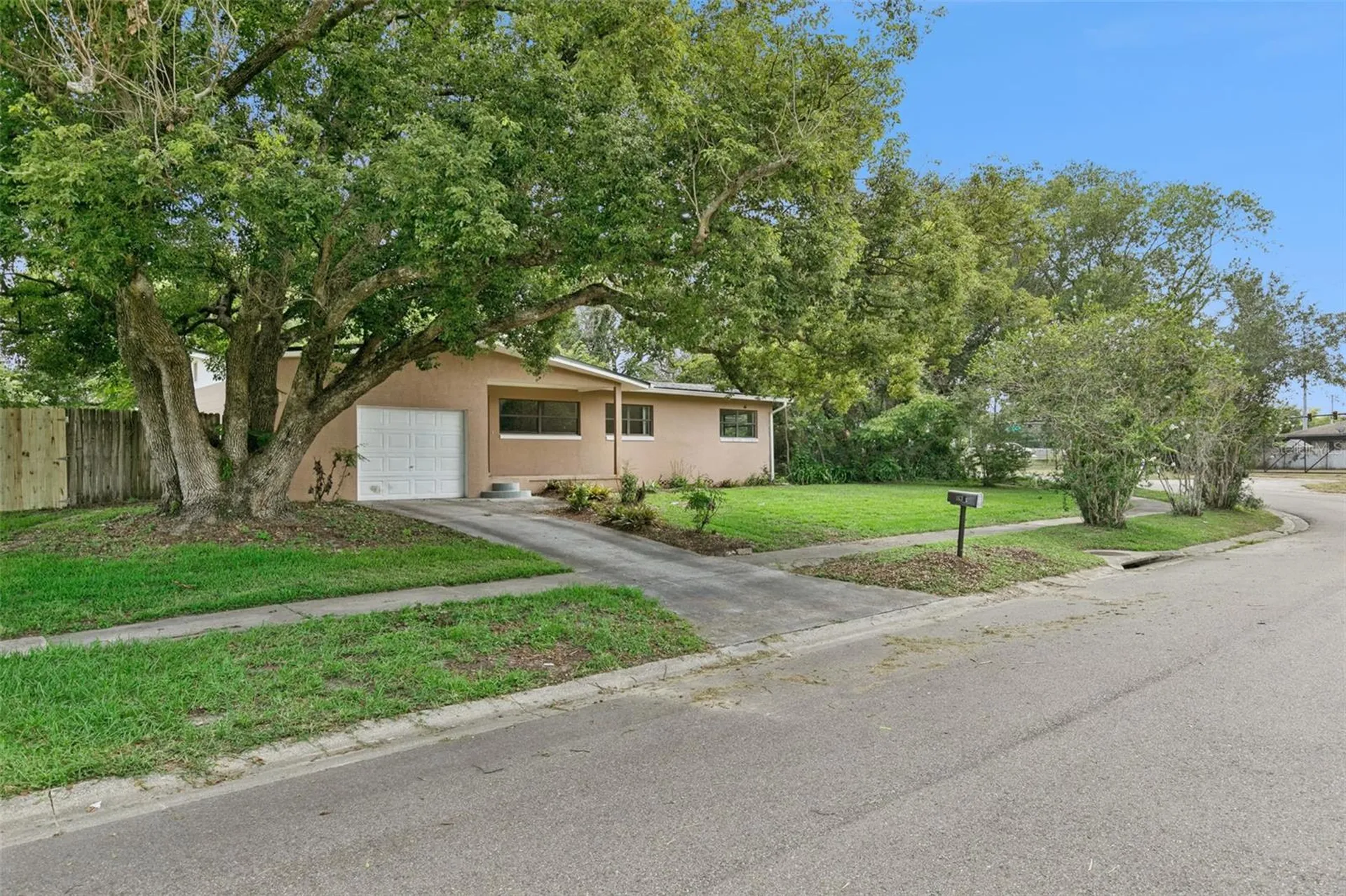 163 Lake Harriet Drive Altamonte Springs FL 32714