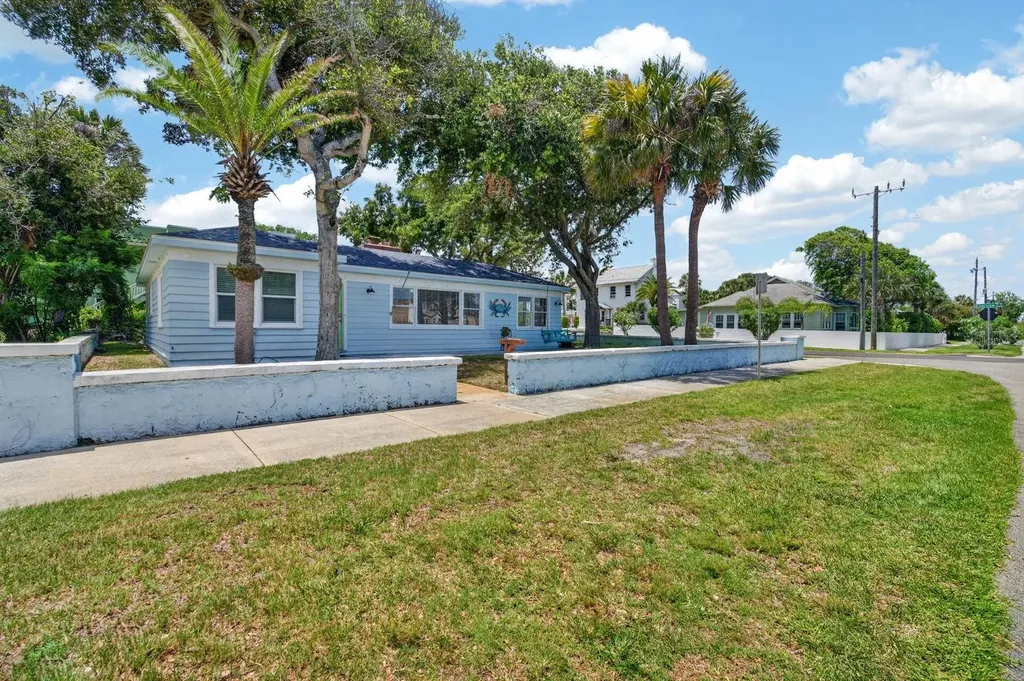 731 N Oleander Avenue Daytona Beach FL 32118