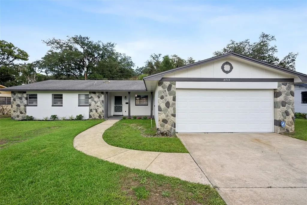 2713 Yucca Street Orlando FL 32807