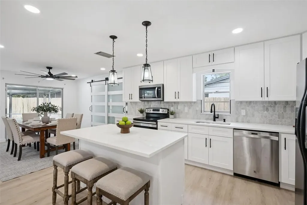 2713 Yucca Street Orlando FL 32807