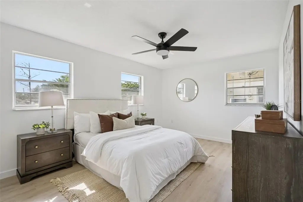 2713 Yucca Street Orlando FL 32807