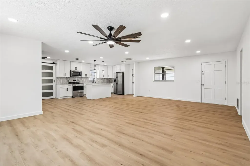 2713 Yucca Street Orlando FL 32807