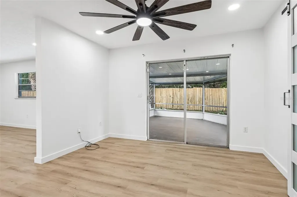 2713 Yucca Street Orlando FL 32807