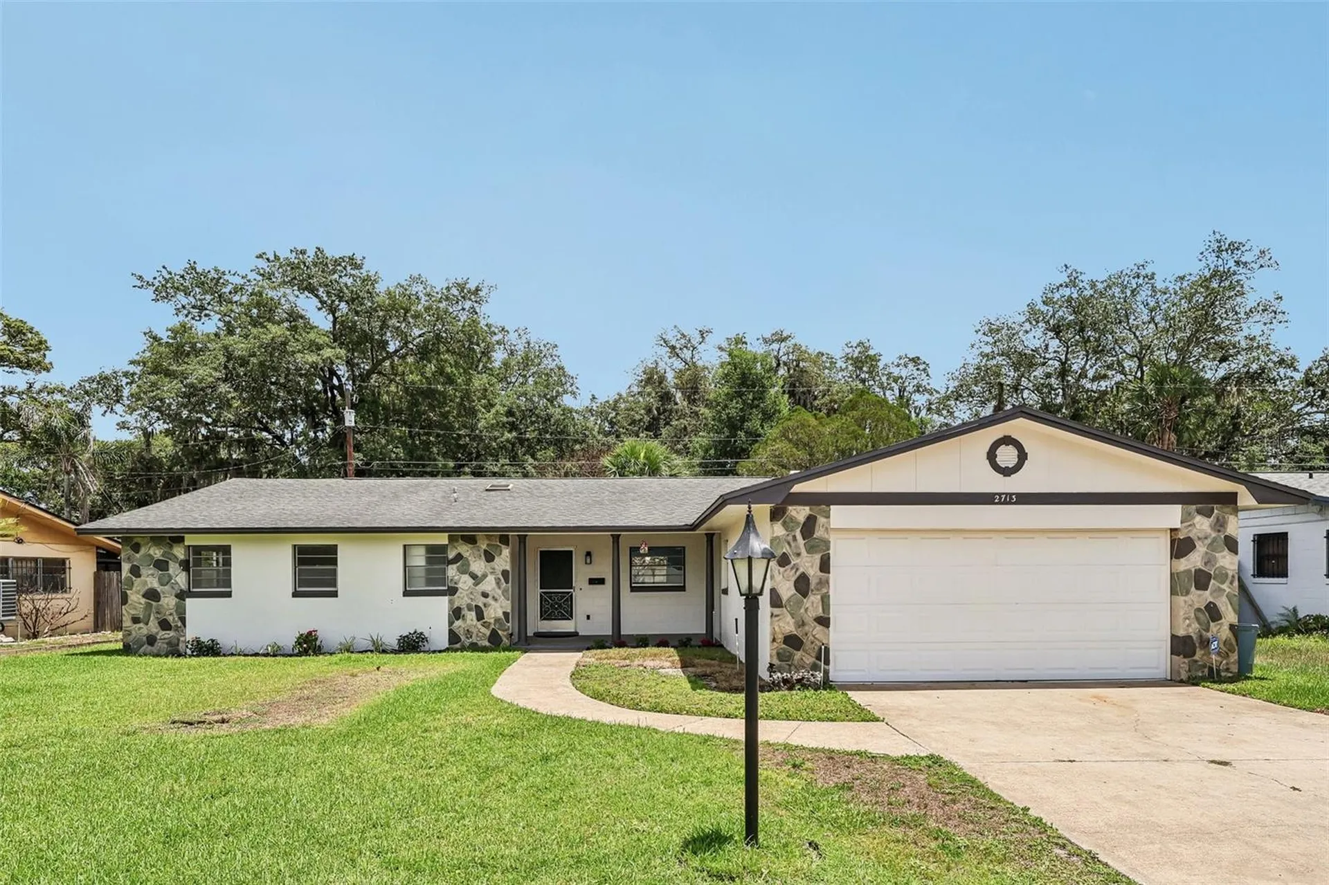 2713 Yucca Street Orlando FL 32807