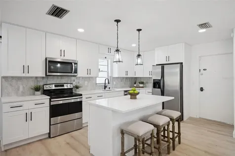 2713 Yucca Street Orlando FL 32807