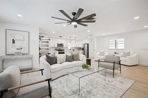 2713 Yucca Street Orlando FL 32807