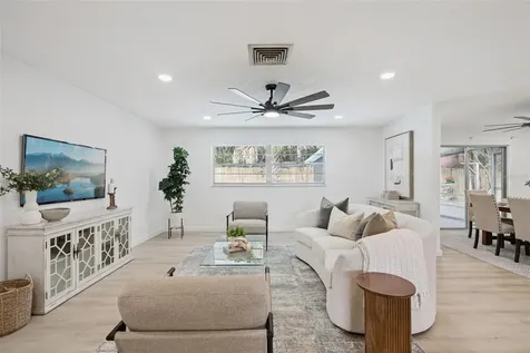 2713 Yucca Street Orlando FL 32807