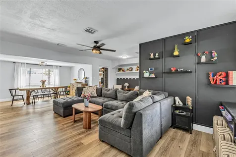 1632 Hollis Drive Orlando FL 32822