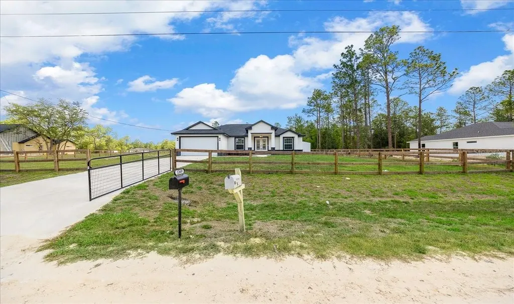 12689 SW 81st Street Dunnellon FL 34432