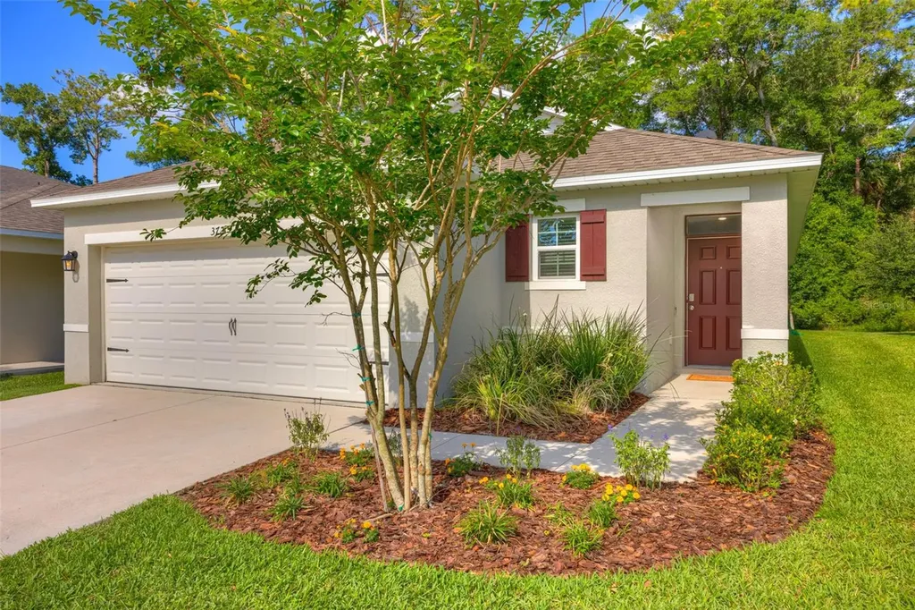 372 Pelham Park Drive Deland FL 32720