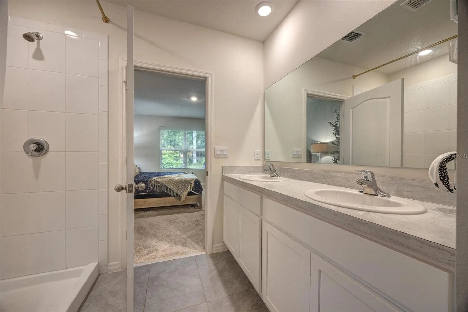 372 Pelham Park Drive Deland FL 32720