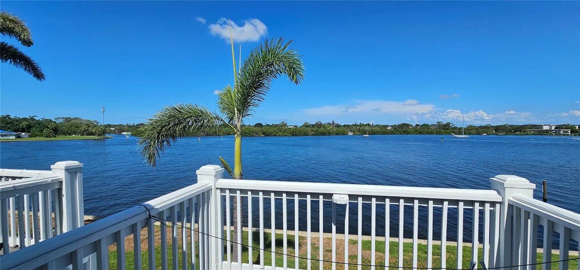 3747 Pompano Drive SE St Petersburg FL 33705