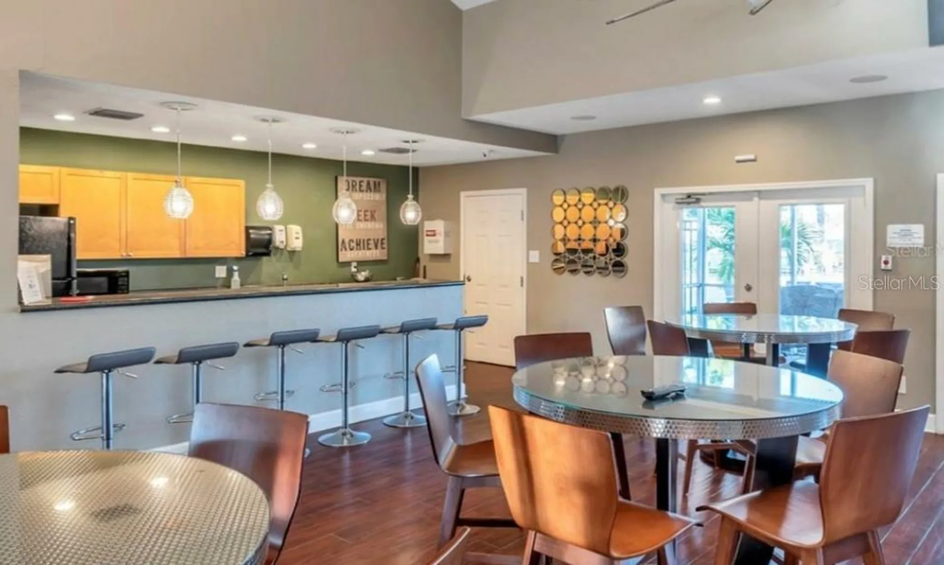 3747 Pompano Drive SE St Petersburg FL 33705