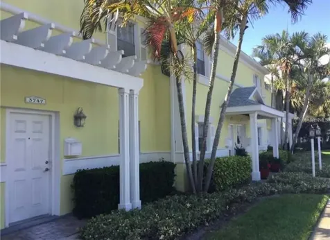 3747 Pompano Drive SE St Petersburg FL 33705