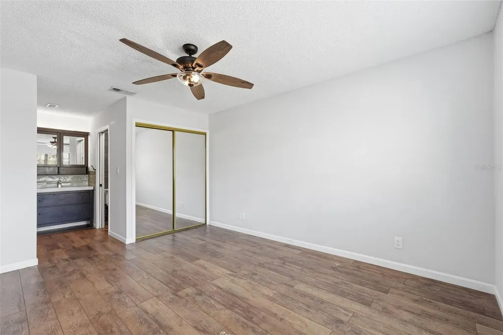 340 Causeway Boulevard Dunedin FL 34698