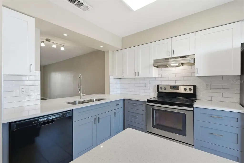 340 Causeway Boulevard Dunedin FL 34698