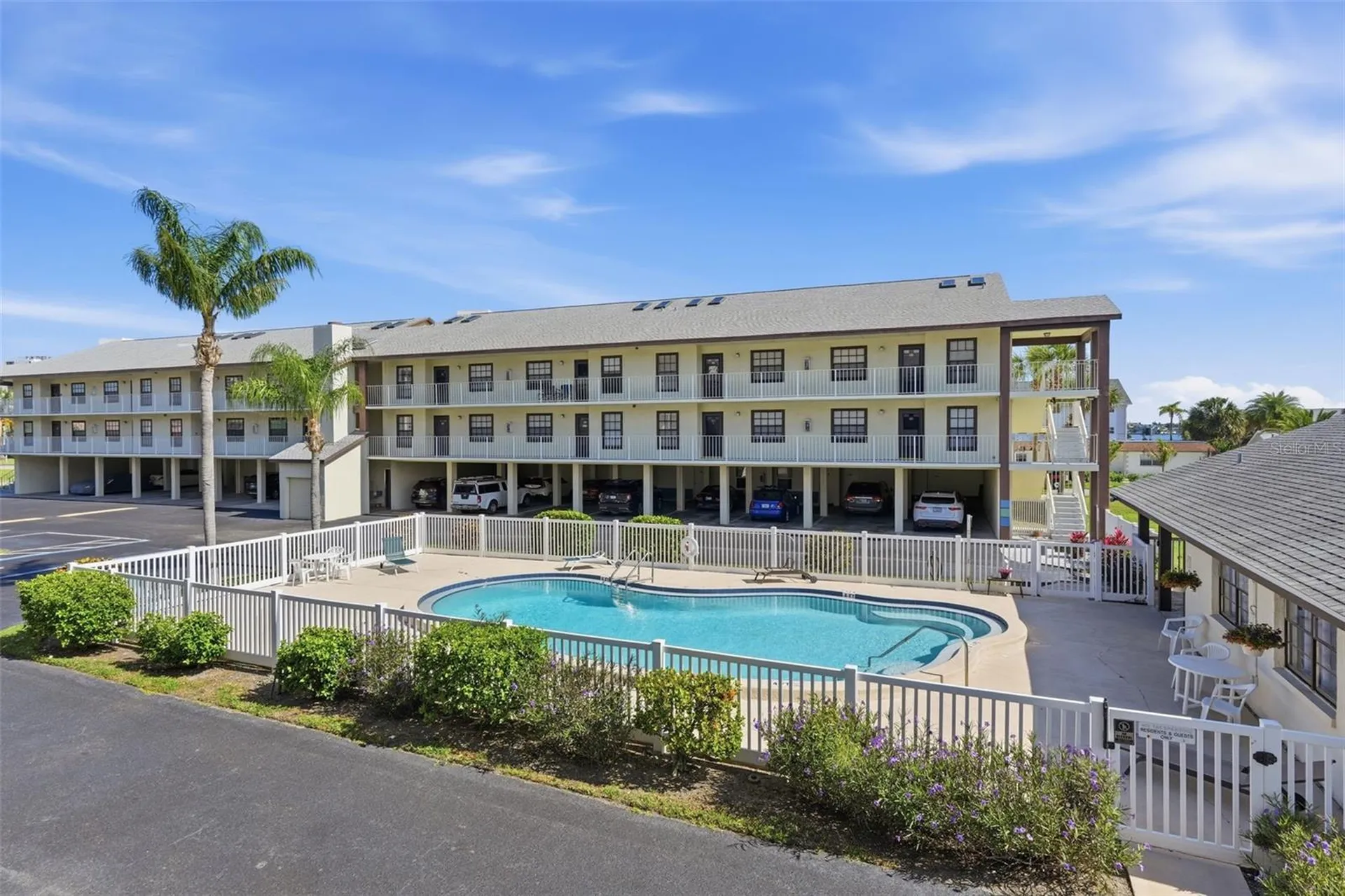 340 Causeway Boulevard Dunedin FL 34698