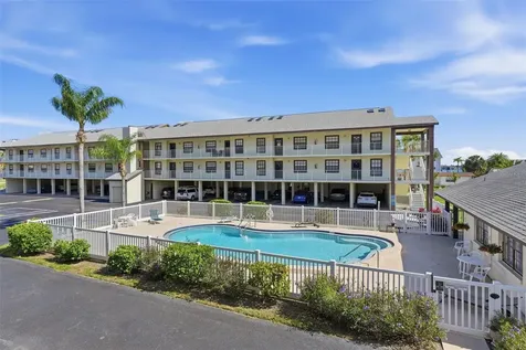 340 Causeway Boulevard Dunedin FL 34698