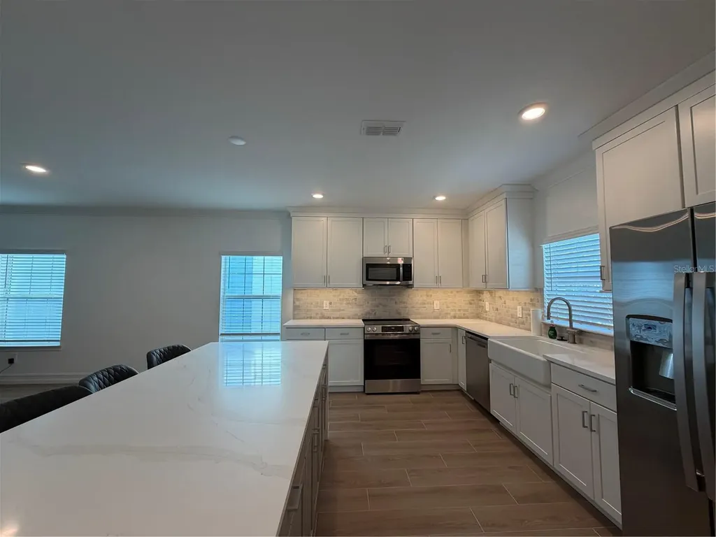 1523 W Chestnut Street Tampa FL 33607