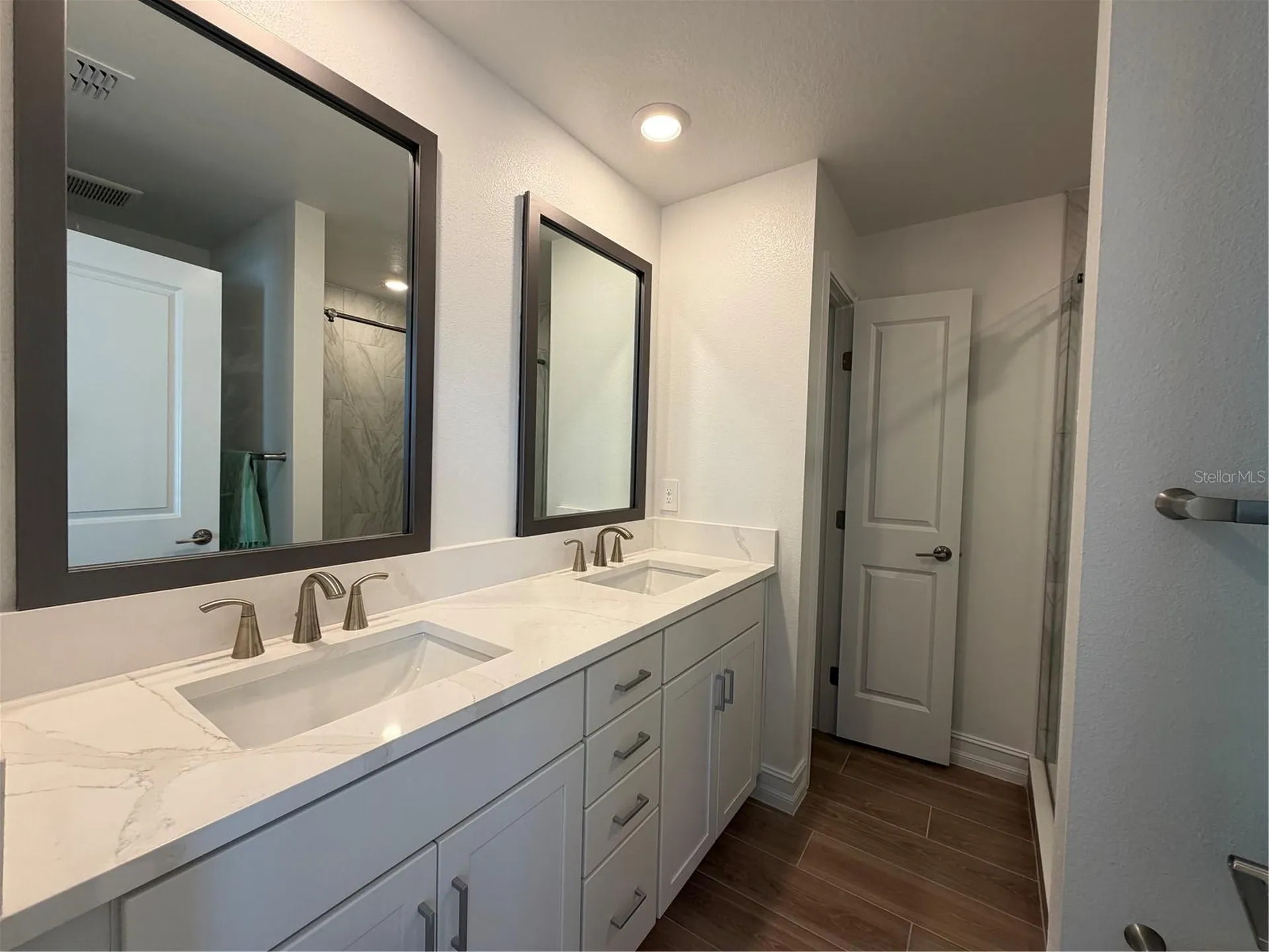 1523 W Chestnut Street Tampa FL 33607