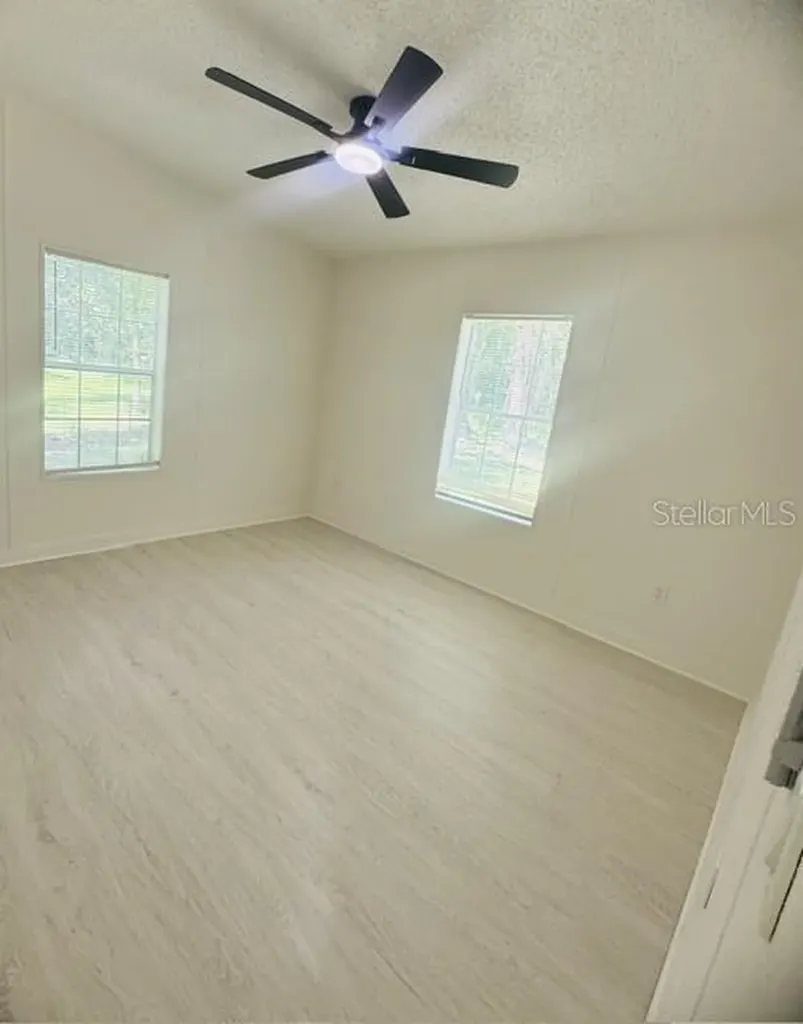 11898 SW 36th Way Webster FL 33597