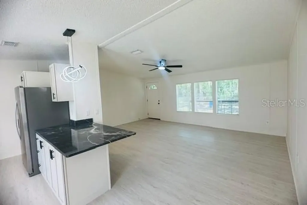 11898 SW 36th Way Webster FL 33597