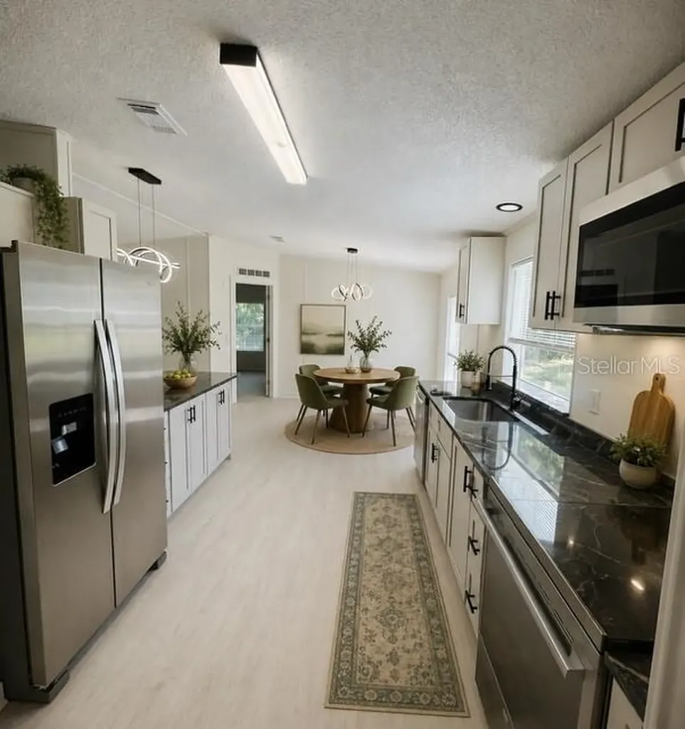 11898 SW 36th Way Webster FL 33597