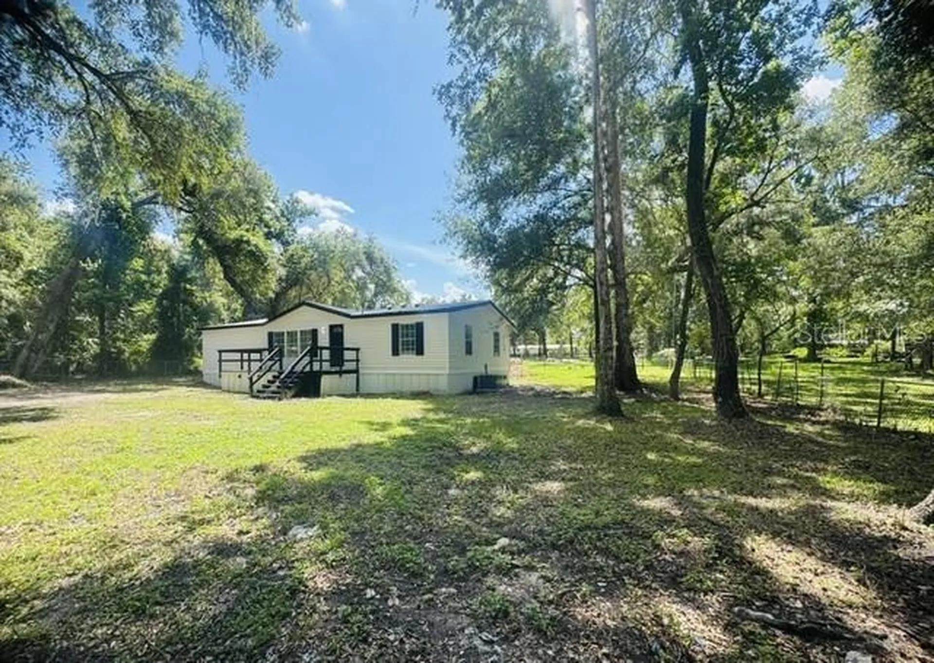 11898 SW 36th Way Webster FL 33597
