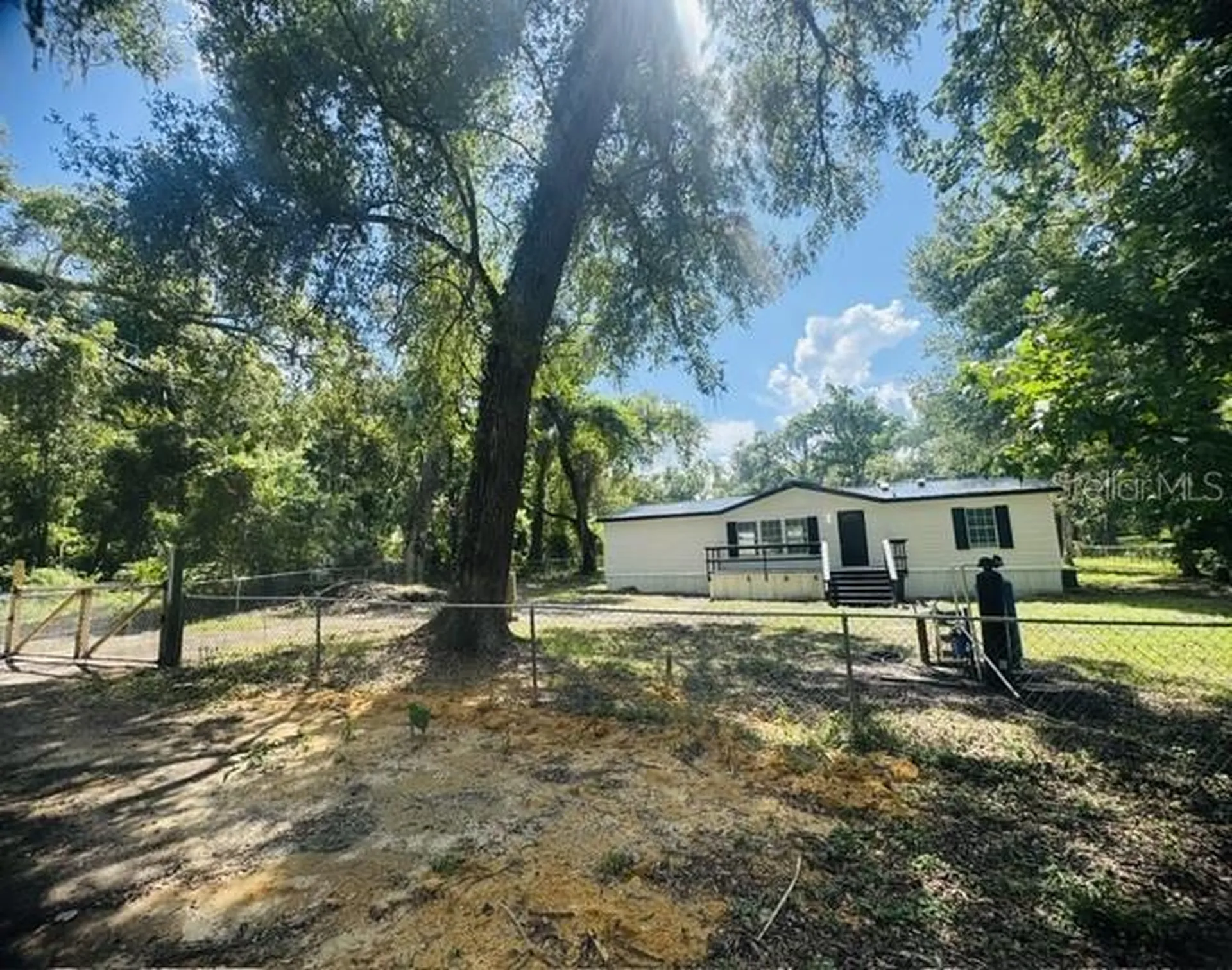11898 SW 36th Way Webster FL 33597