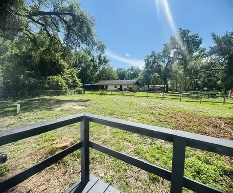 11898 SW 36th Way Webster FL 33597