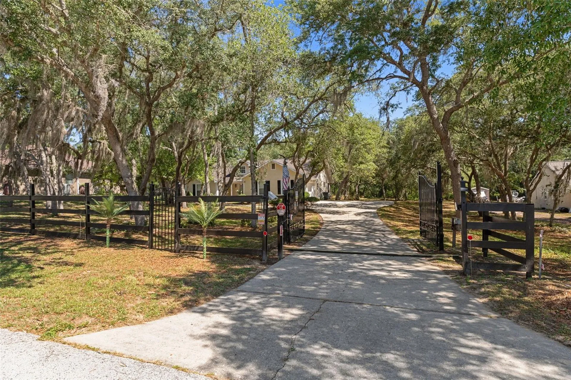 1761 E Cleveland Street Hernando FL 34442
