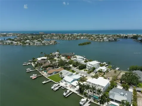 526 20th Avenue Indian Rocks Beach FL 33785