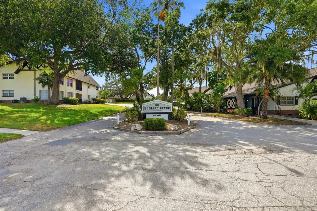 316 N Bayshore Boulevard Clearwater FL 33759