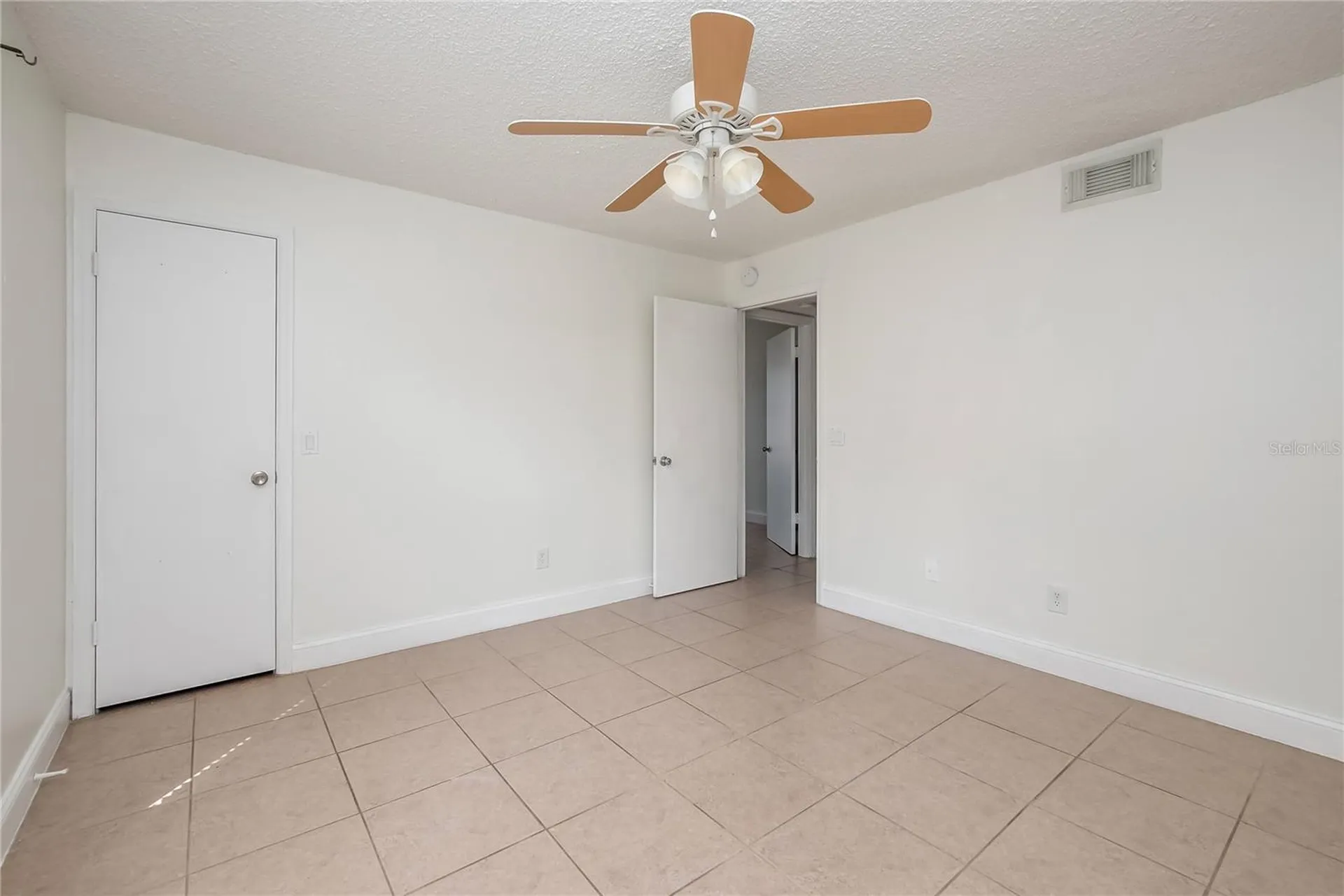 4528 Commander Drive Orlando FL 32822