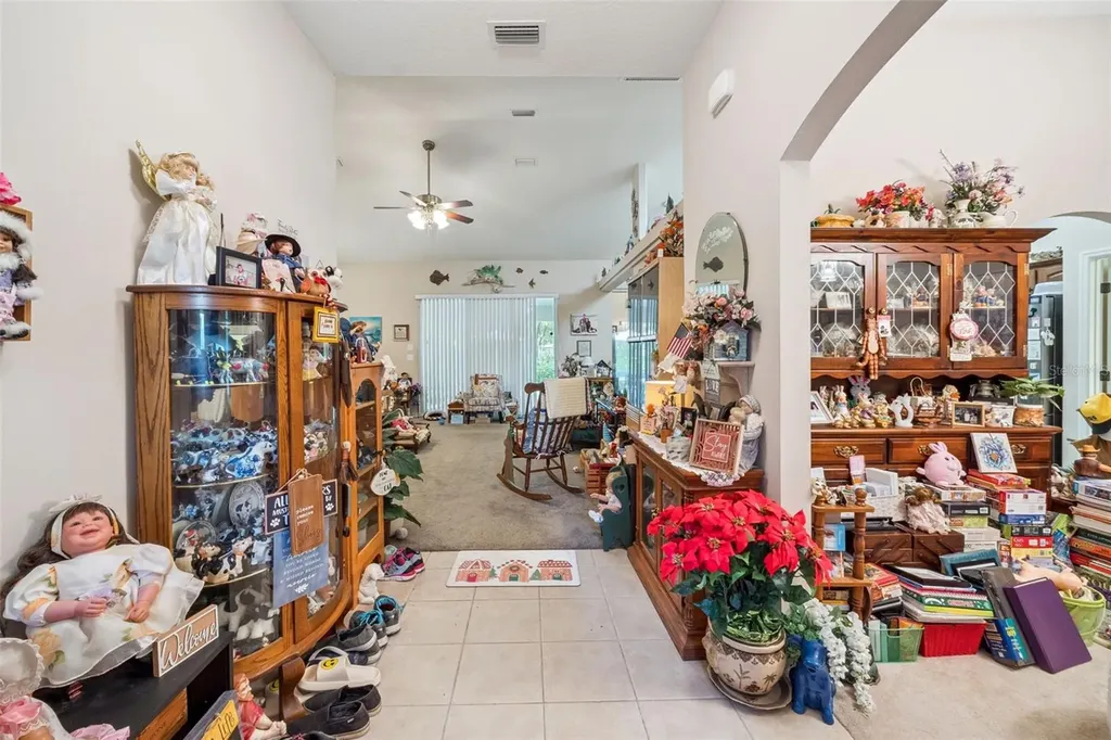 16230 NW 53rd Street Morriston FL 32668
