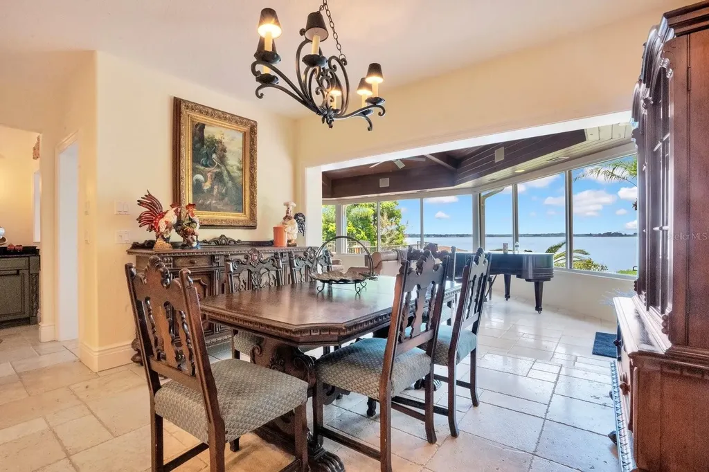 133 Van Fleet Court Auburndale FL 33823