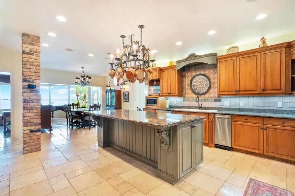133 Van Fleet Court Auburndale FL 33823